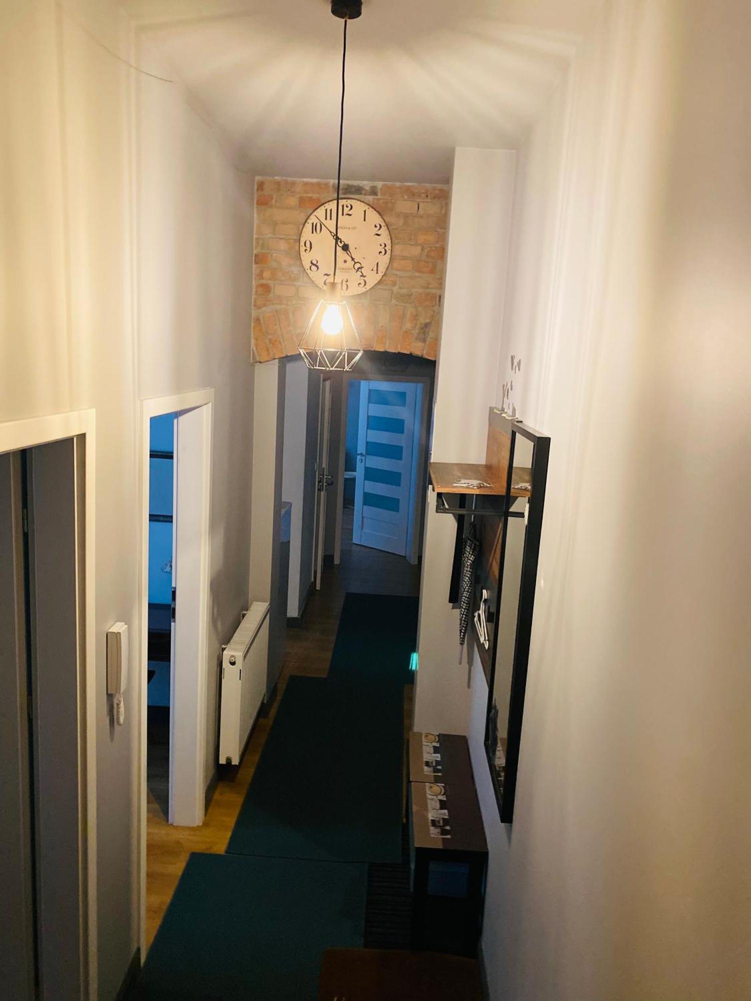 Apartament Centrum Познан Екстериор снимка